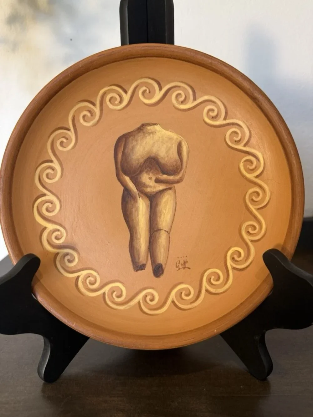 Hand-Painted Malta Pottery Wall Plate  Sleeping Lady Neolithic Venus L Darmanin